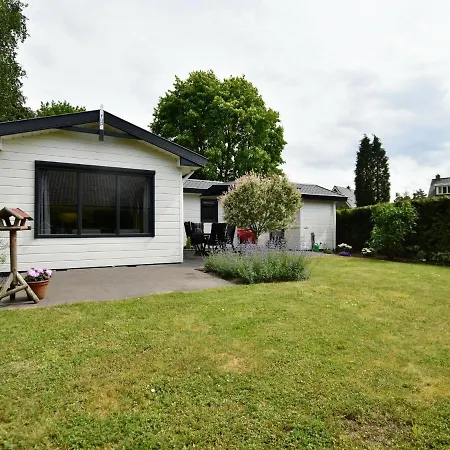 Chalet Spacious In With Garden